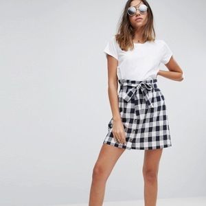Gingham Linen Miniskirt - size US 10